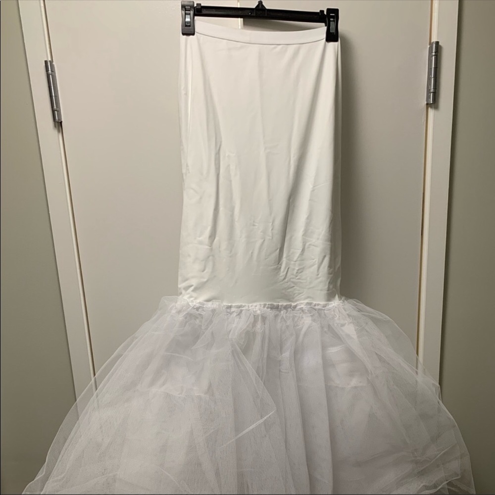 David’s bridal trumpet slip underskirt